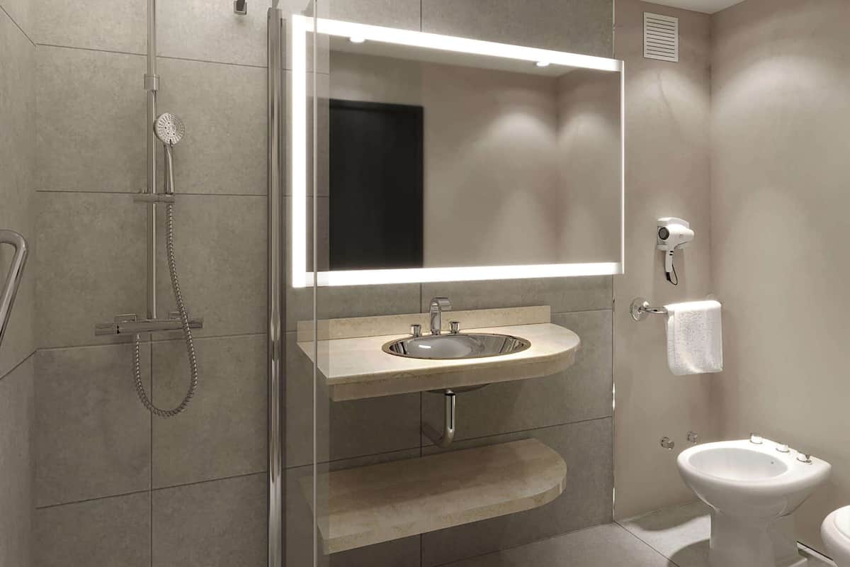 Superior Room | Bathroom