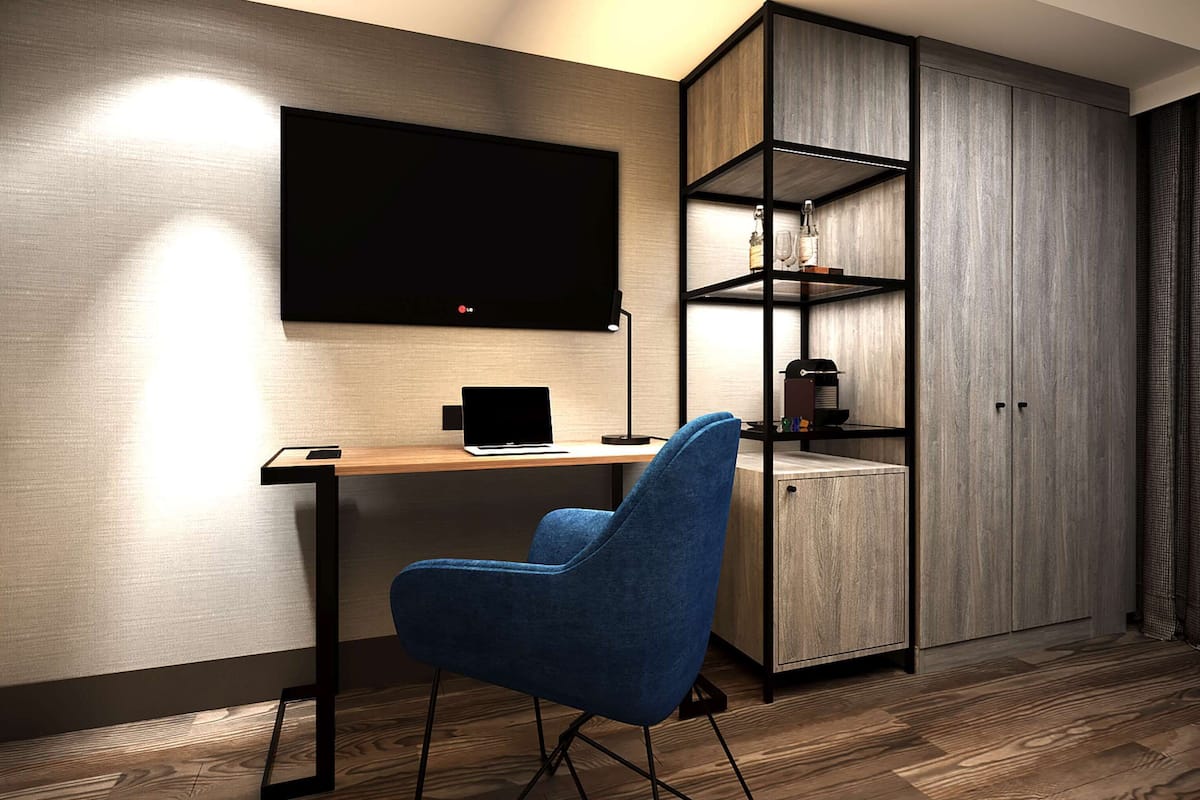 Minibar, desk, free WiFi, bed sheets