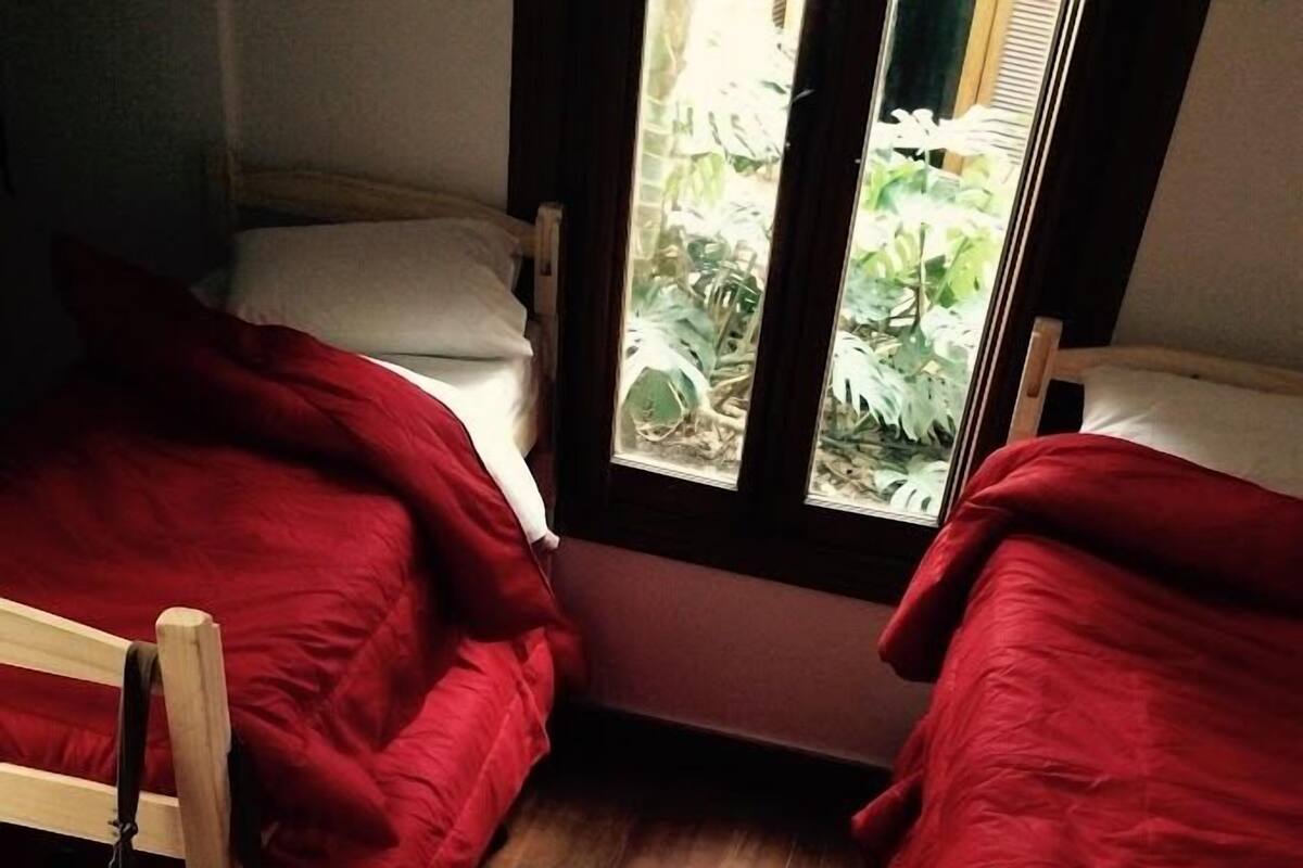Luxe beddengoed, een kluis op de kamer