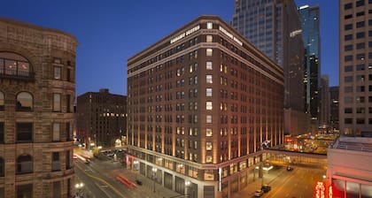 Embassy Suites by Hilton Minneapolis Downtown