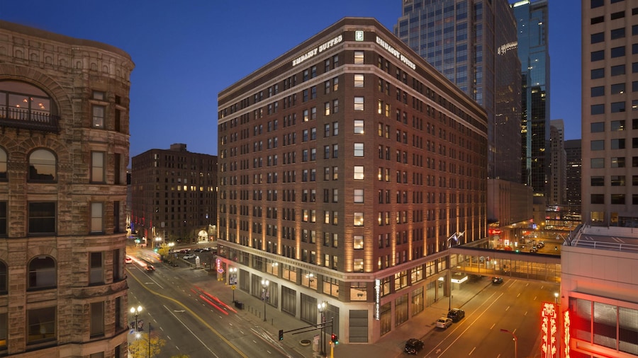 Embassy Suites by Hilton Minneapolis Downtown