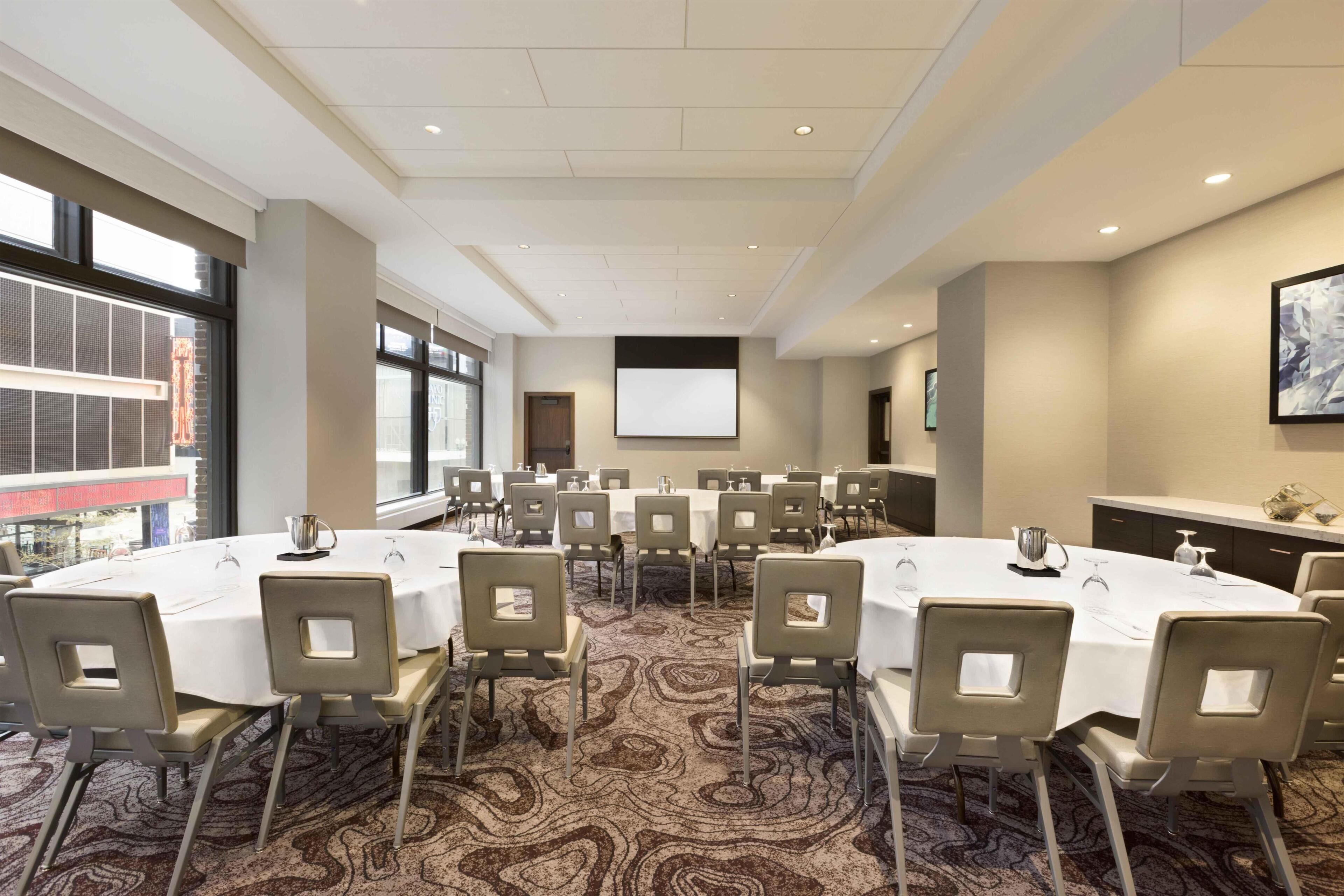 Foto - Embassy Suites By Hilton Minneapolis Downtown Hotel