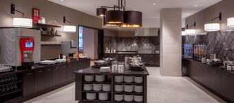 明尼亞波利斯市中心希爾頓大使套房飯店