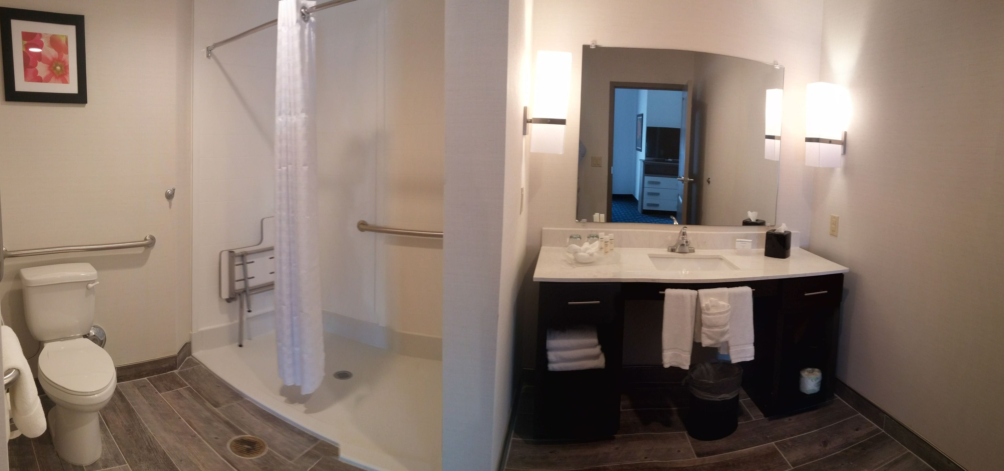 free toiletries, towels