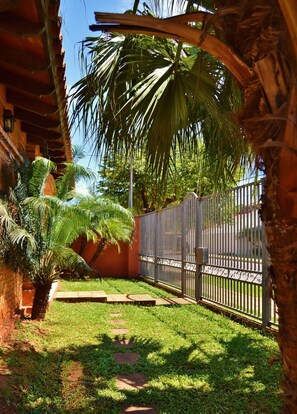 Garden - Casa Hotel La Vision (Asunción)