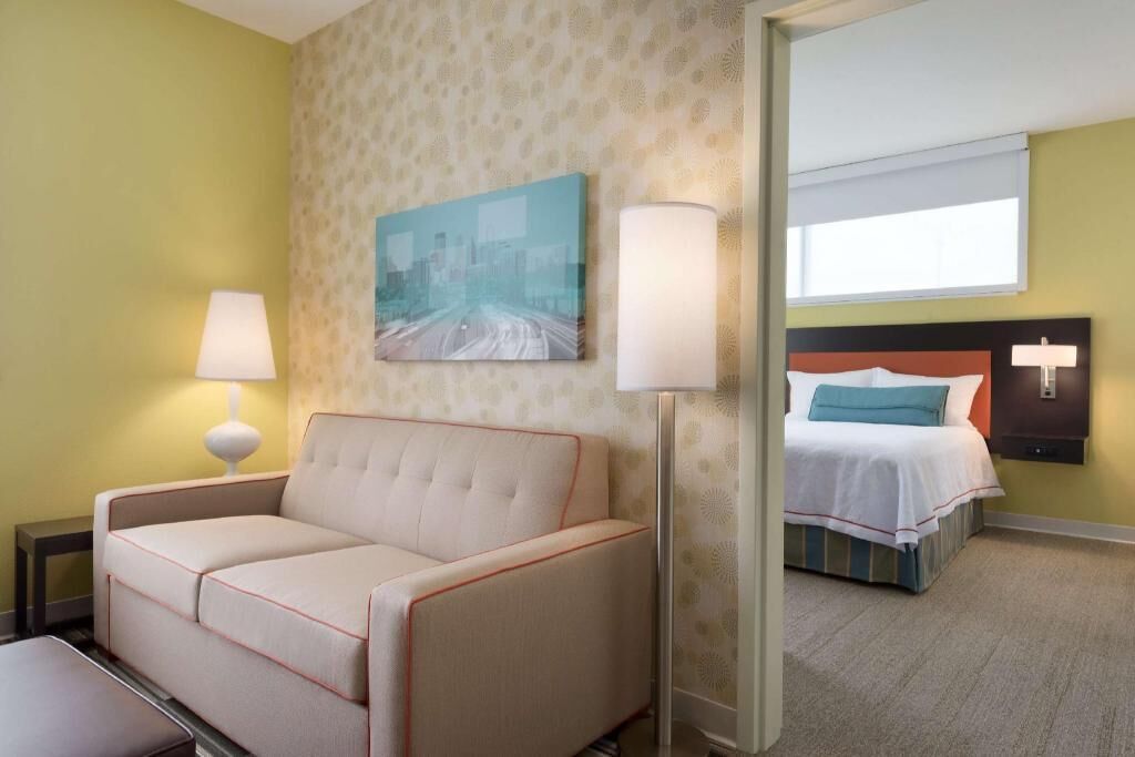In-room safe, free WiFi, bed sheets