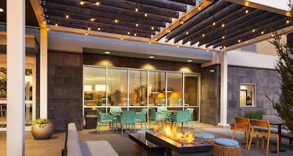 Home2 Suites by Hilton Roseville Minneapolis