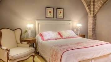 Quarto casal ou duplo superluxo | Frigobar, cofres nos quartos, ferros/tábuas de passar roupa