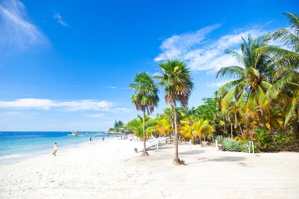 Townhome, 2 Bedrooms, Garden View | Beach | On the beach - Playa Bonita 2 bedroom option (Roatan)