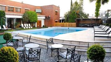 Outdoor pool | Outdoor pool, sun loungers