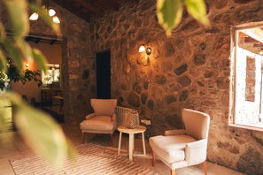 Khu tiếp tân spa