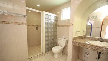 Triple Room | Bathroom | Shower, free toiletries, towels, soap