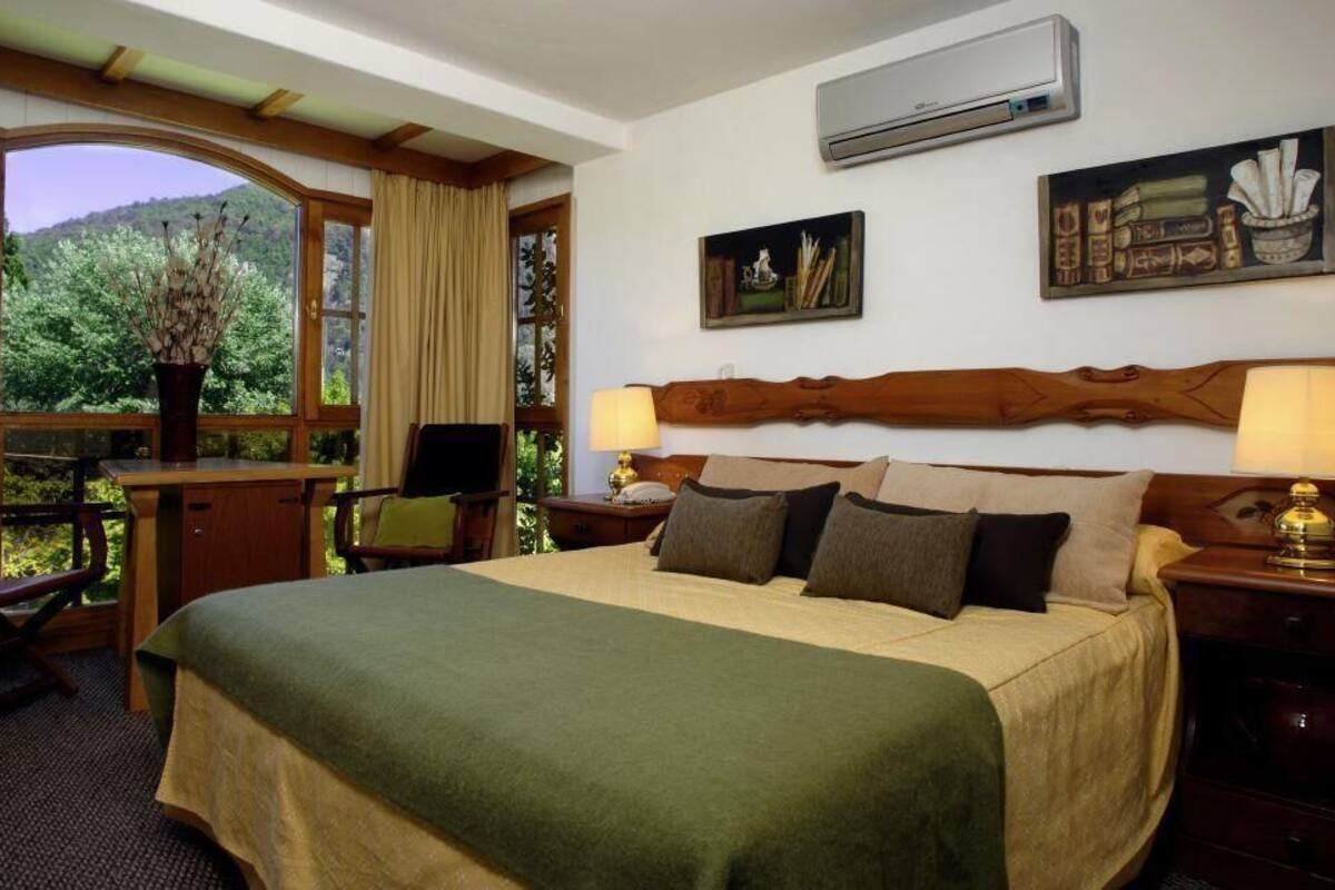 In-room safe, desk, blackout curtains, soundproofing