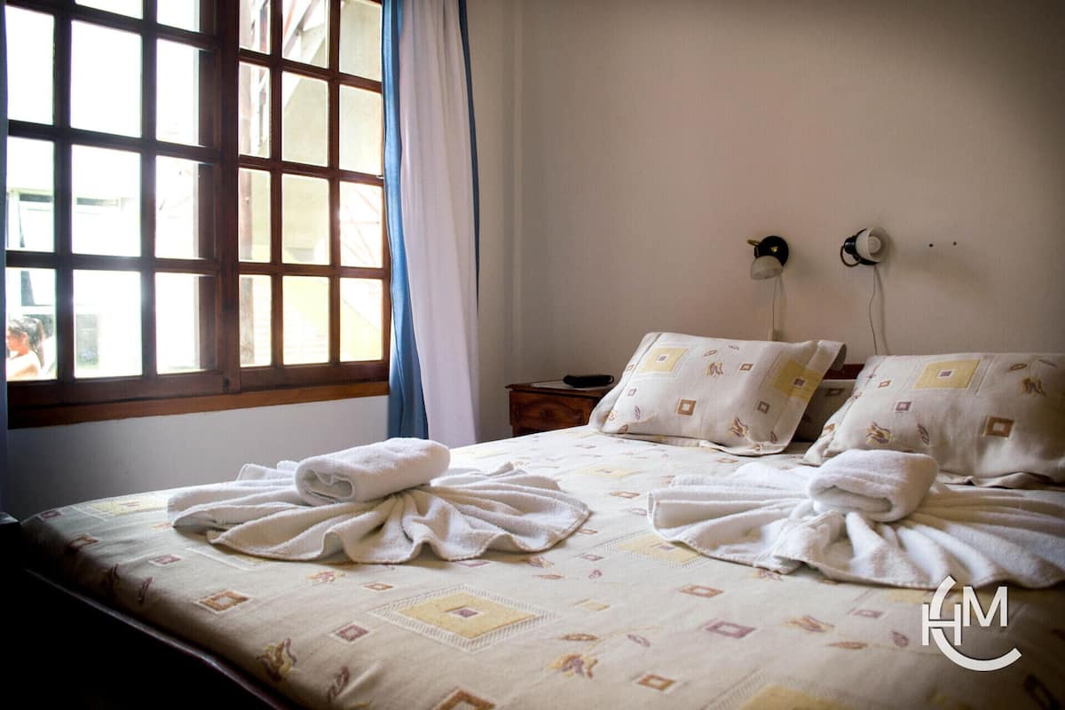 In-room safe, free WiFi, bed sheets