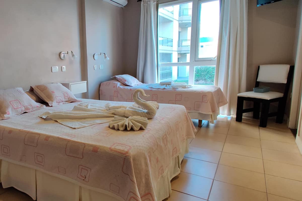 In-room safe, free WiFi, bed sheets