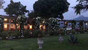 Front of property - Chalet de Colombo Hotel (Zapotlán el Grande)