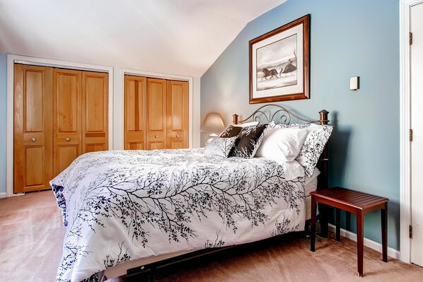 Room - Hakuna Matata - GetAway (Bridgewater Corners)