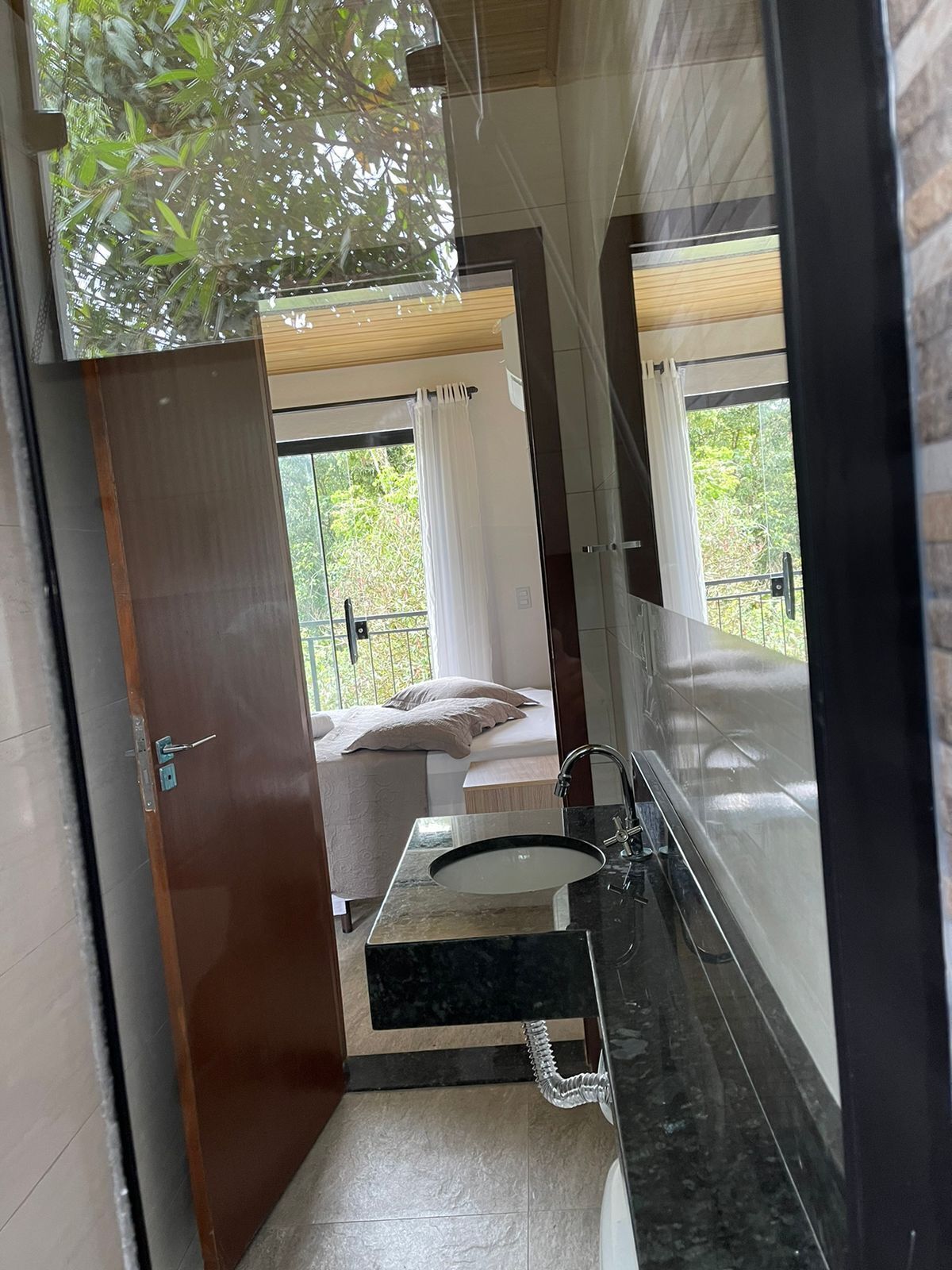 Deluxe Room, 1 Double Bed, Mountain View | Bathroom