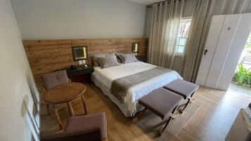 Quarto Duplo, Banheira de hidromassagem (Maximo) | Frigobar, Wi-Fi de cortesia