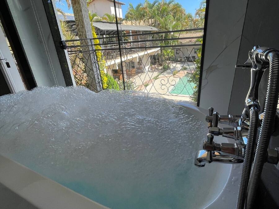 Premier-rum - bubbelbad (Maximo) | Minibar och gratis wi-fi