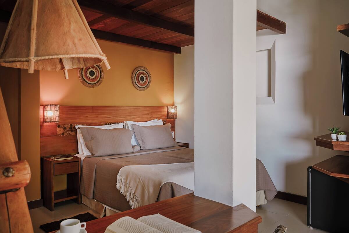 Suite – deluxe | Minibar, safe på rommet, wi-fi (inkludert) og sengetøy
