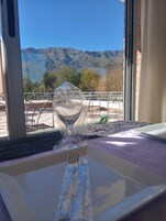 Se sirven desayunos, almuerzos y cenas