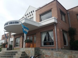 Front of property - Hotel Terrazas del Rincon (Merlo)