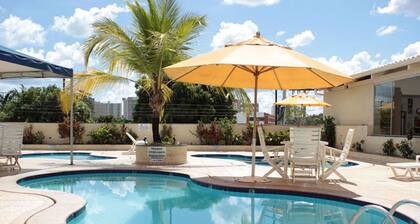 Paradise Flat Residence