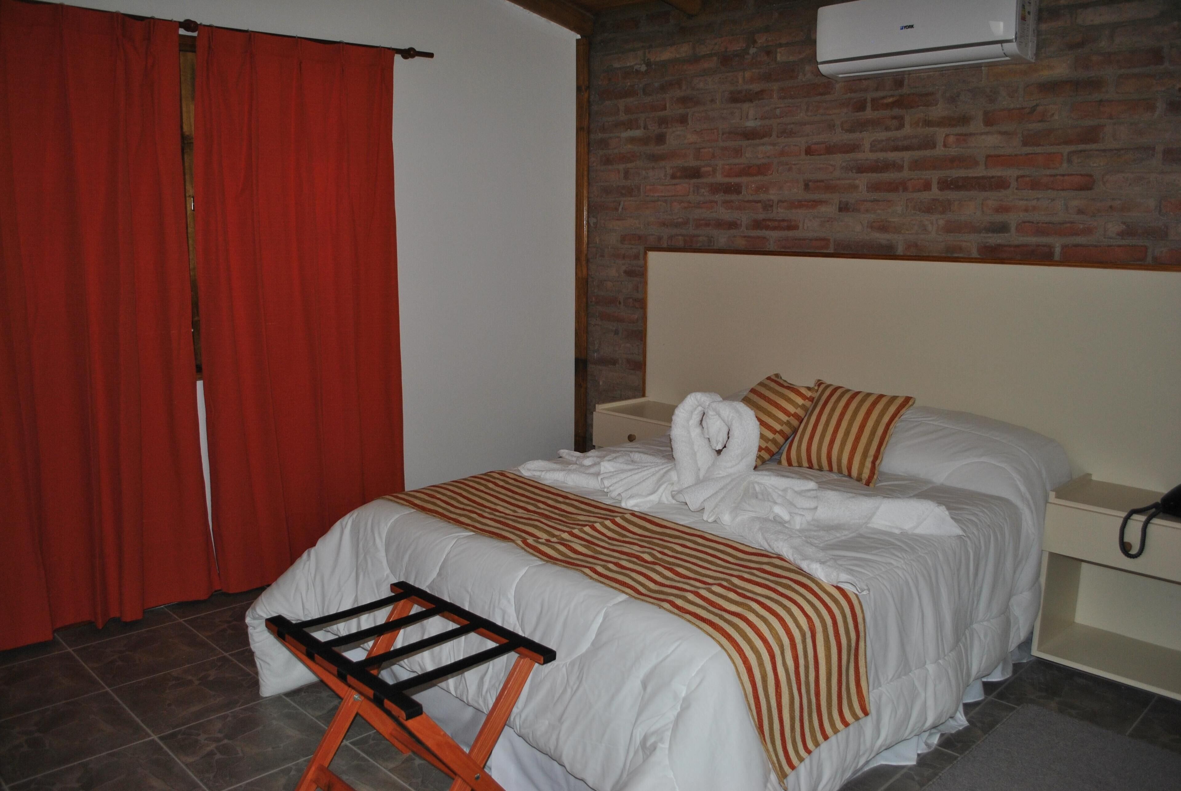 4 phòng ngủ, bàn ủi/dụng cụ ủi quần áo, truy cập Internet không dây 