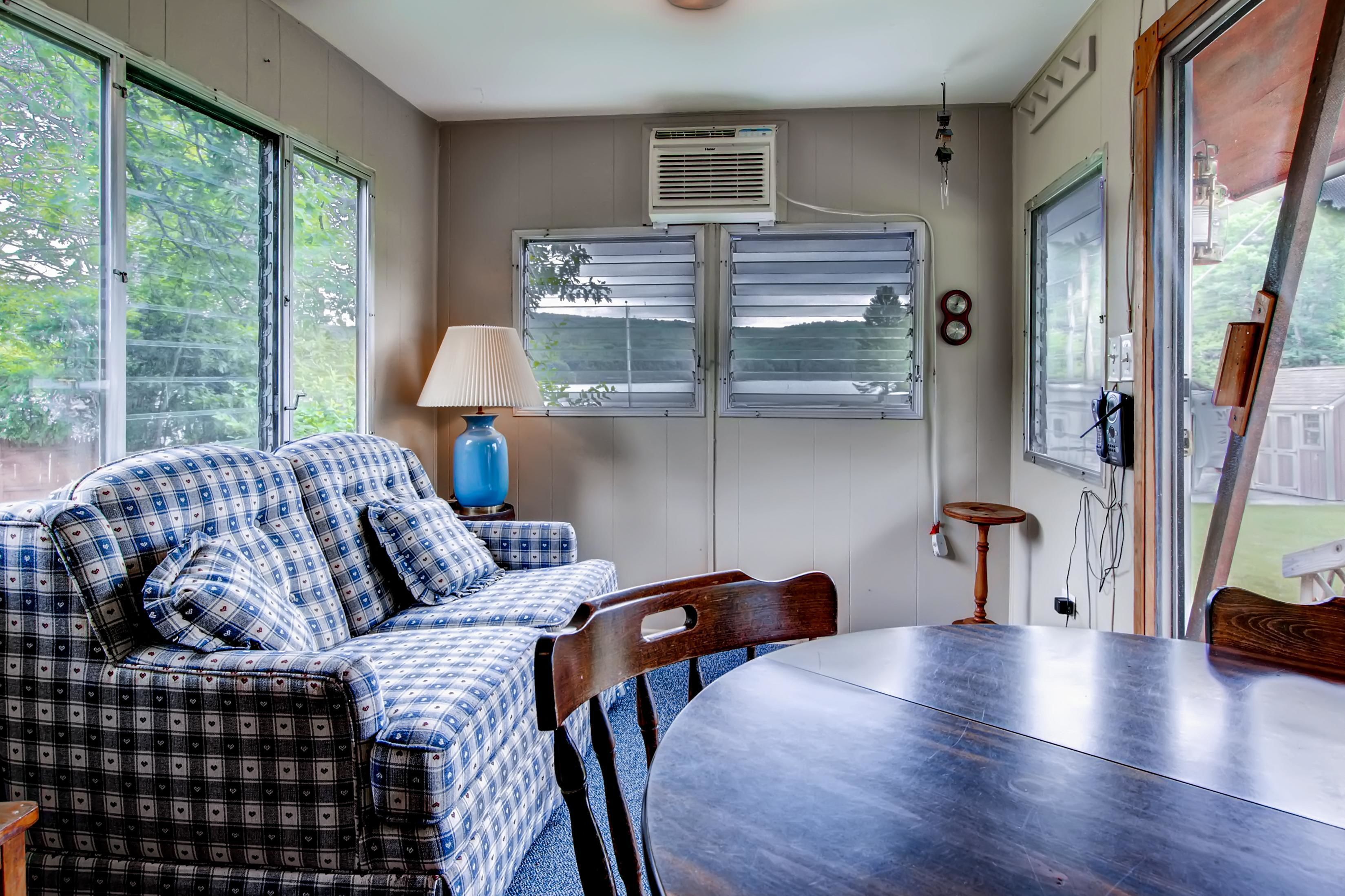 Mobile Home, 2 Bedrooms, Lake View, Lakeside | Living area | Flat-screen TV, DVD player