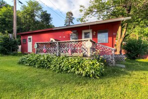 ด้านหน้าที่พัก