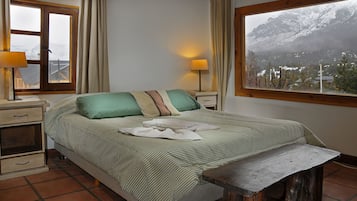 Minibar, coffres-forts dans les chambres, Wi-Fi gratuit, draps fournis