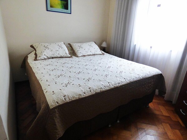 Chambre Double | Fer et planche à repasser, Wi-Fi gratuit