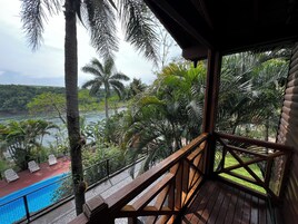 高级小屋, 3 间卧室, 露台, 河景 (Anchico) | 羽绒被、特色装修、特色家居、笔记本电脑工作区