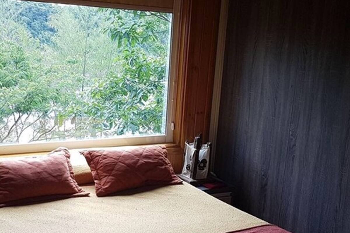 Cabane Standard, 2 chambres, bain à remous, vue fleuve (Grapia) | Couette en duvet d'oie, espace de travail pour ordinateur portable