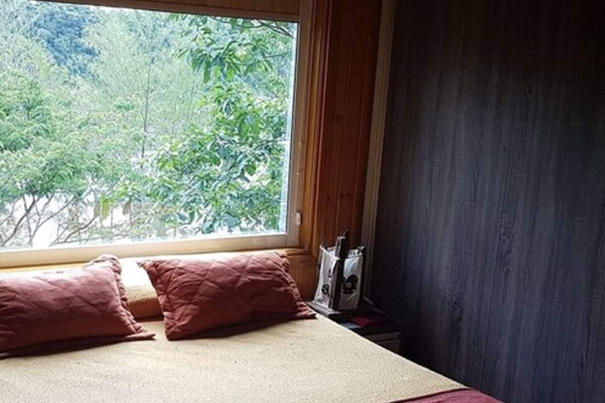 Cabaña estándar, 2 habitaciones, hidromasaje, vista al río (Grapia) | 2 habitaciones, wifi gratis y ropa de cama