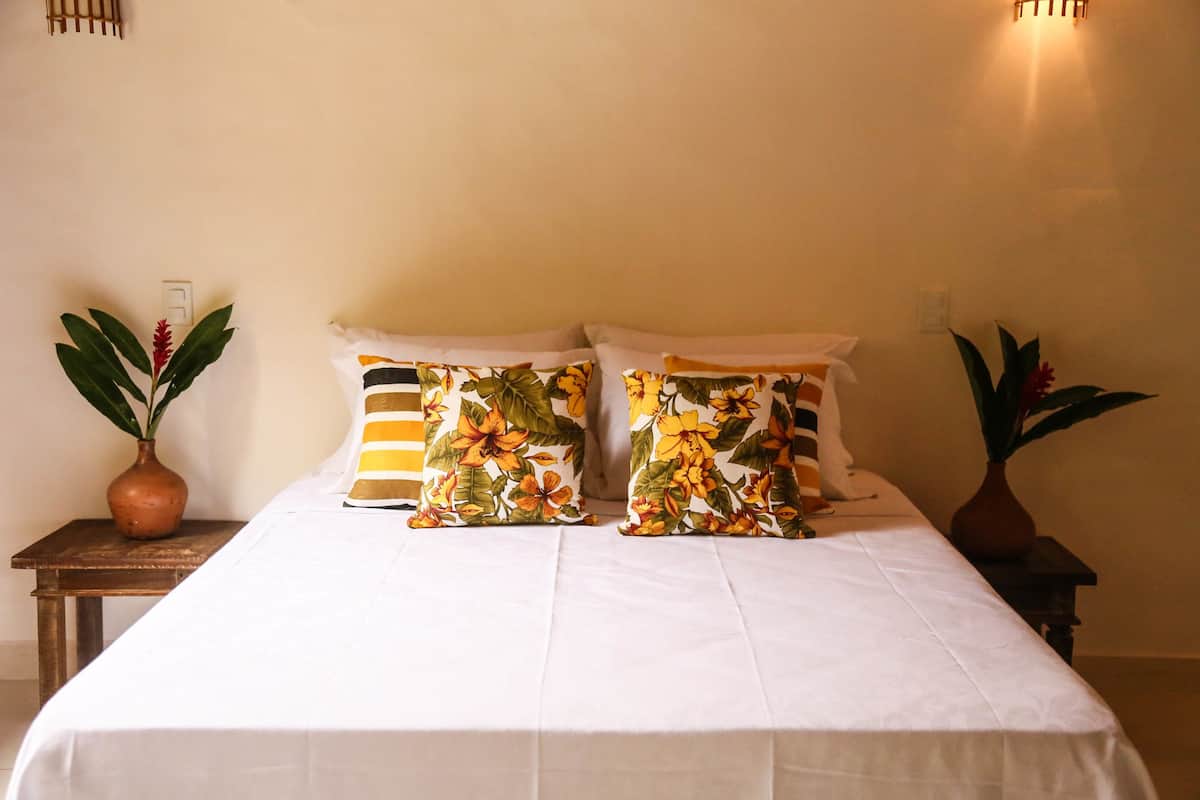 Minibar, blackout curtains, free WiFi
