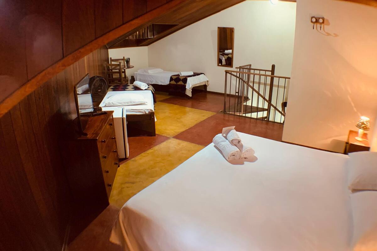 WiFi (free), bed sheets