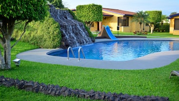 Alberca al aire libre