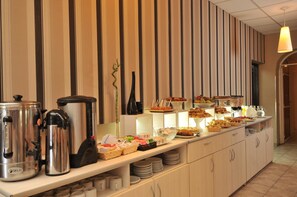 Dining - Alpre Hotel (Villa Carlos Paz)