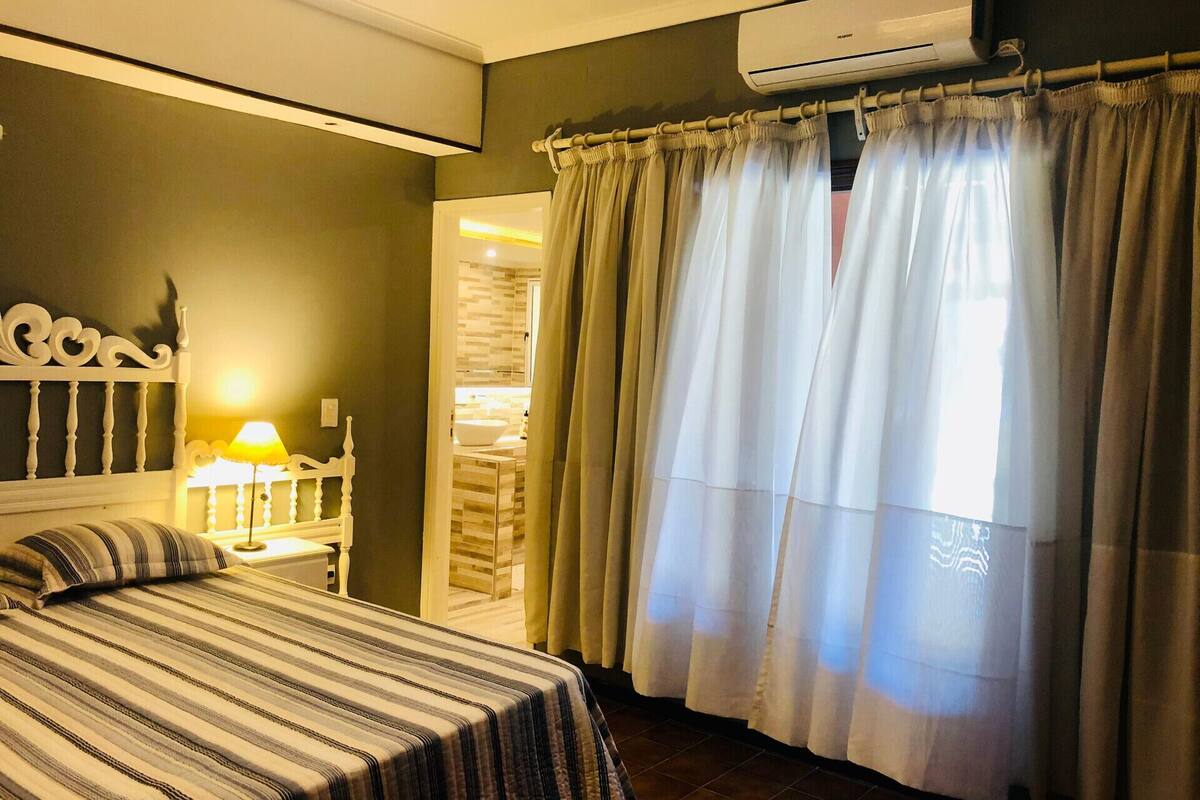Luxe beddengoed, donsdekens, gratis wifi, beddengoed