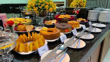 Desayuno buffet incluido todos los días