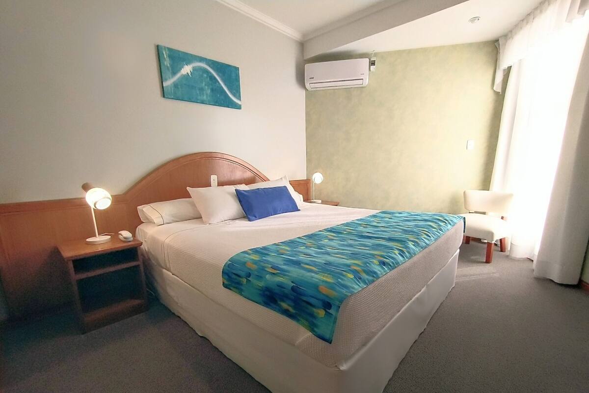 Suite | Een minibar, een kluis op de kamer, gratis wifi, beddengoed