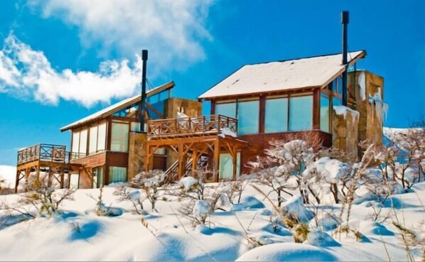 Exterior - Casa de Piedra Cabañas & Spa (San Martin de los Andes)