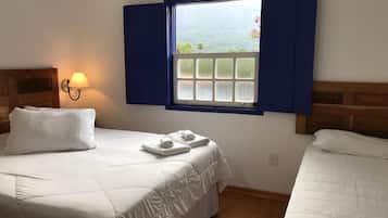 Minibar, caja de seguridad en la habitación, wifi gratis y ropa de cama