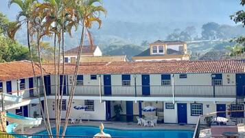 Outdoor pool, sun loungers