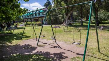 Area giochi per bambini (all'aperto)