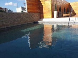 Outdoor pool - Plaza Hotel (Tandil)
