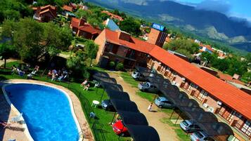 Seasonal outdoor pool