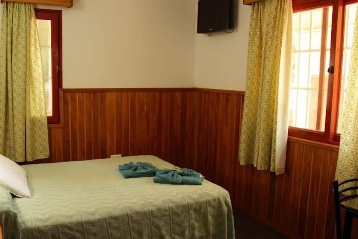 Iron/ironing board, free WiFi